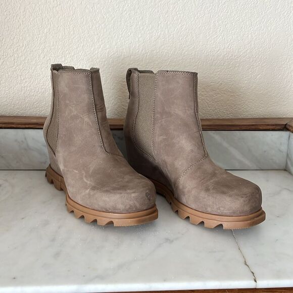 Sorel Joan of Arctic™ Wedge III Chelsea Booties - Picture 3 of 11